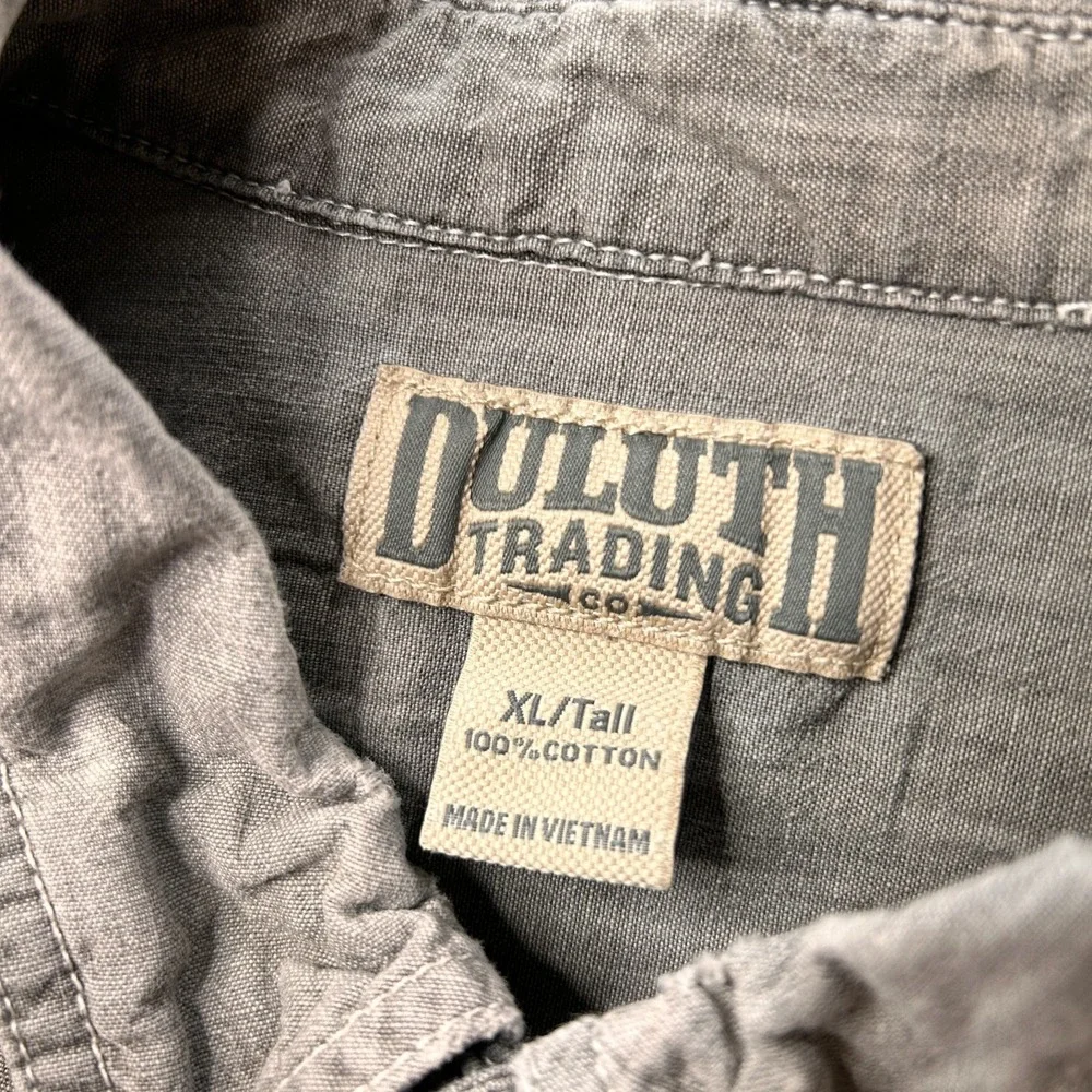 Duluth Shirt Mens Extra Large Tall Gray Heathered Cotton Round Hem Button Down‎